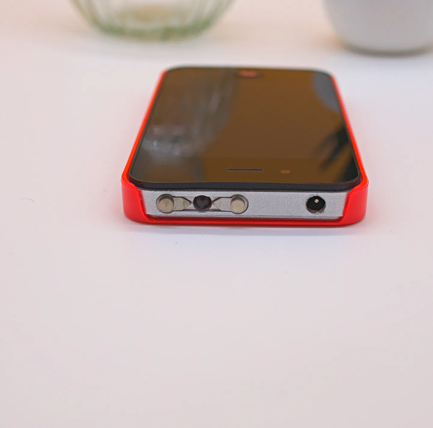 Shocker & Taser - Iphone Shocker Taser, 2 400 000 Voltios, discreción asegurada (Versión Roja)